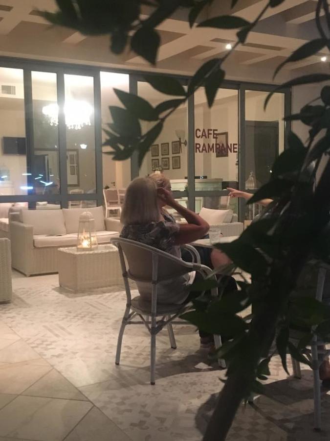 Costa Rampane Hotell Plítra Exteriör bild